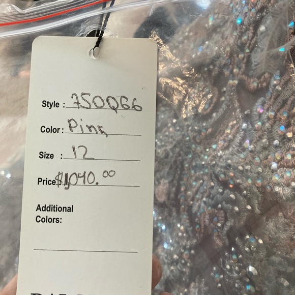 New elegant long dress - Picture 12 of 16